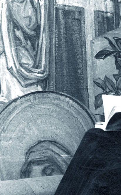Photo historique montrant Ozias Leduc de profil, assis devant un tableau religieux, avec un livre posé sur ses genoux.